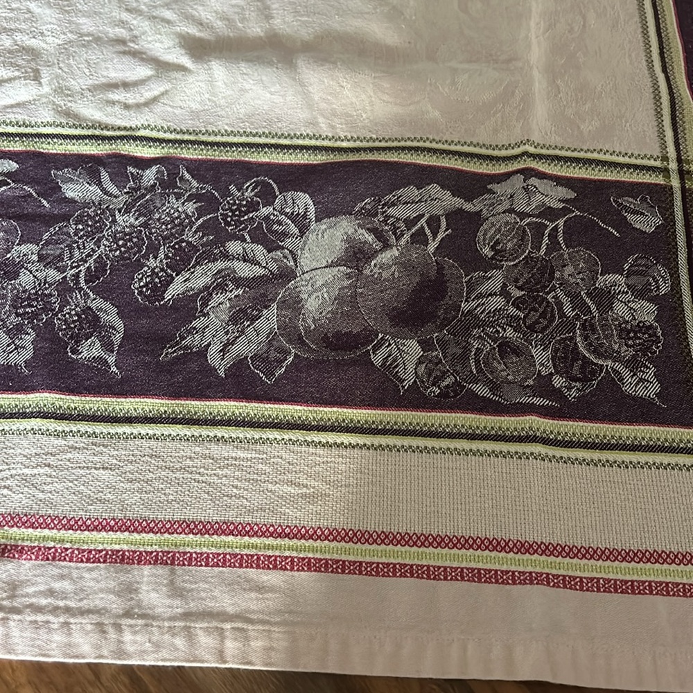 Anne De Solene Cotton Vintage Purple Pink Rectangular Fruit Print Table Cloth - Picture 7 of 17